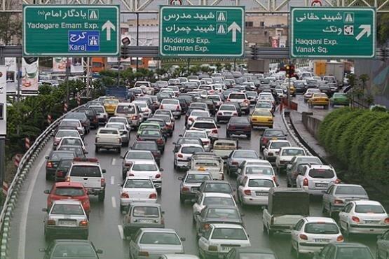تهرانی ها چند ساعت از زندگی خود را در ترافیک تلف می نمایند؟
