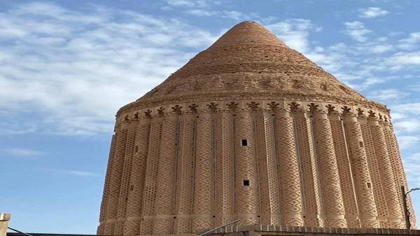 برج علی آباد کاشمر میراثی به جا مانده از سده 8 هجری قمری